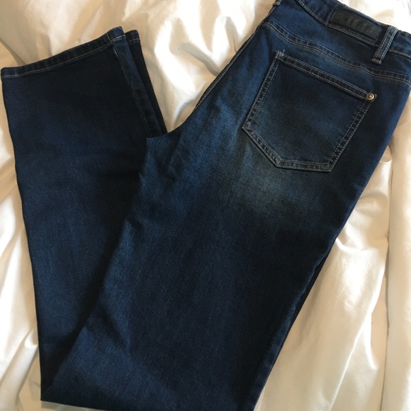 Women’s jeans! - Picture 1 of 2